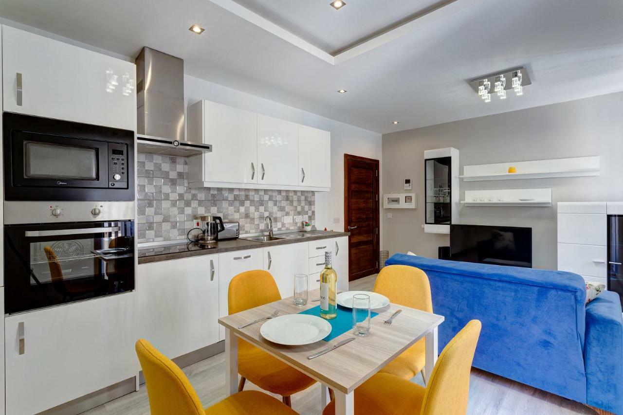 Modern Apartment Just Off The Promenade سليمة المظهر الخارجي الصورة