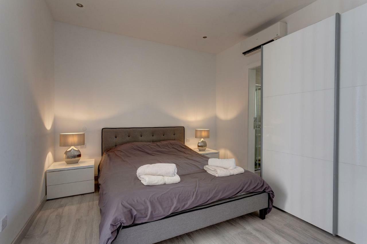 Modern Apartment Just Off The Promenade سليمة المظهر الخارجي الصورة
